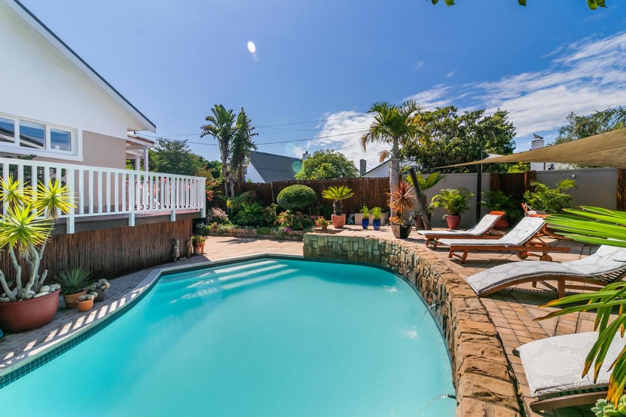 African Breeze Guesthouse Knysna Extérieur photo